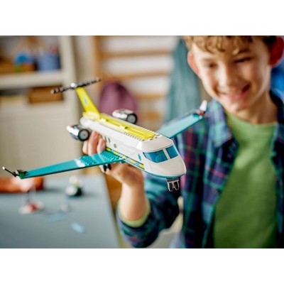 LEGO City Emergency Air Ambulance (60465) - фото 102635